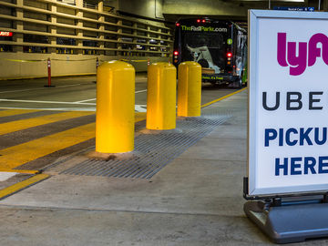 Ongoing travel recovery boosts Q1 earnings for Uber and Lyft